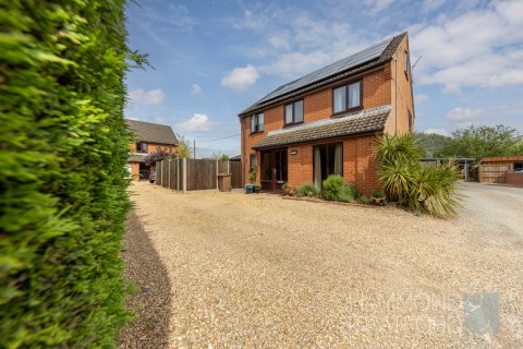 View Full Details for Fakenham Road, Taverham