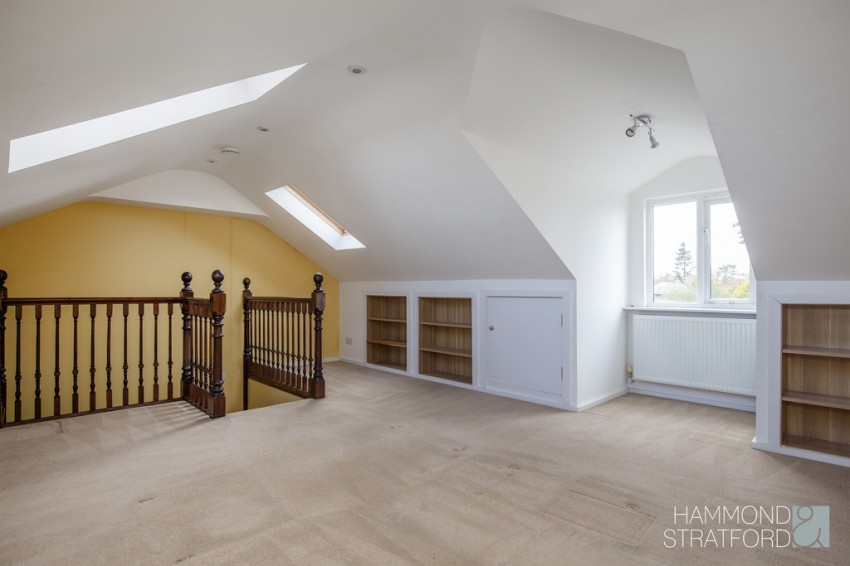 Images for Grosvenor Road, Golden Triangle