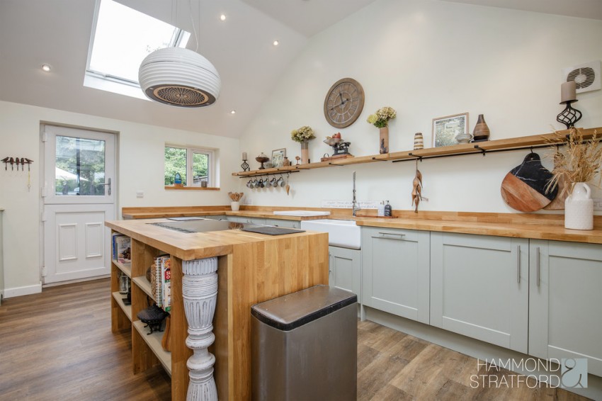 Images for Bears Lane, Hingham