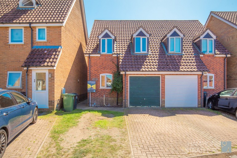 Yew Tree Road, Attleborough