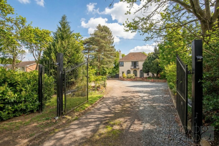 Bluebell Road, Eaton