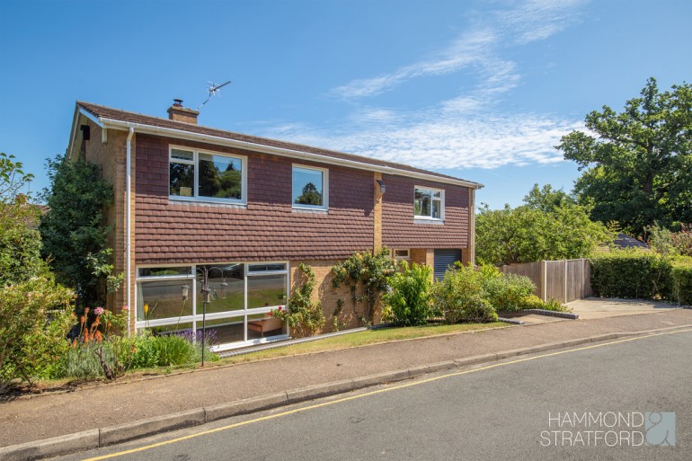 Oaklands Drive, Off Colney Lane