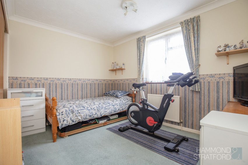 Images for Kemp Drive, Scarning