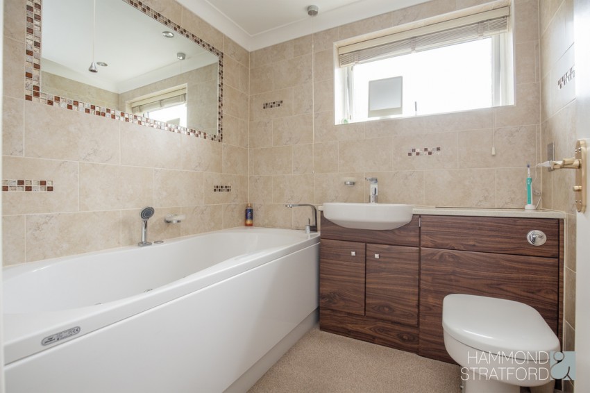 Images for Kemp Drive, Scarning