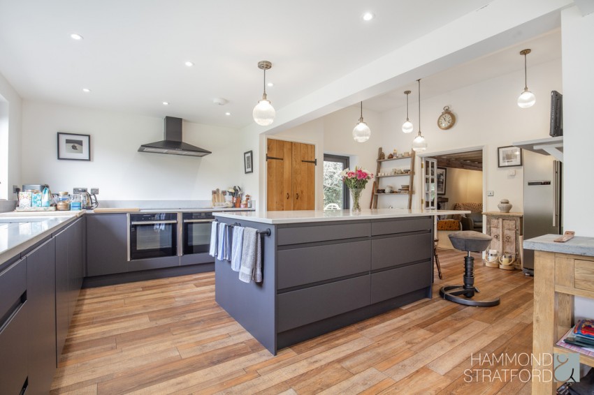 Images for Mere Road, Stow Bedon