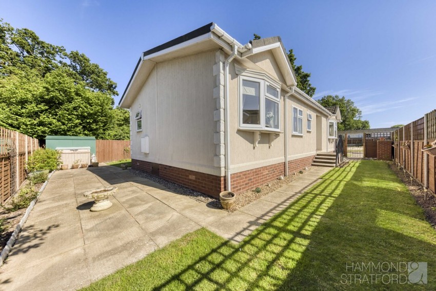 Images for Oak Tree Park, Attleborough