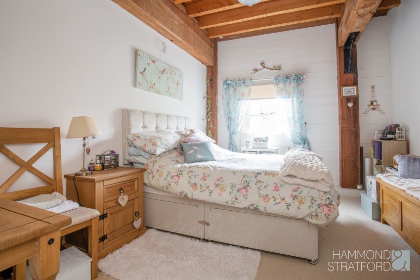 Images for The Street, Lamas