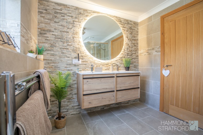 Images for Mere Road, Stow Bedon