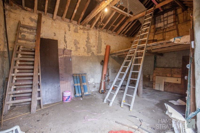 Images for Double Cottage, Scoulton Road