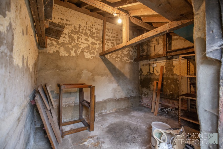Images for Double Cottage, Scoulton Road