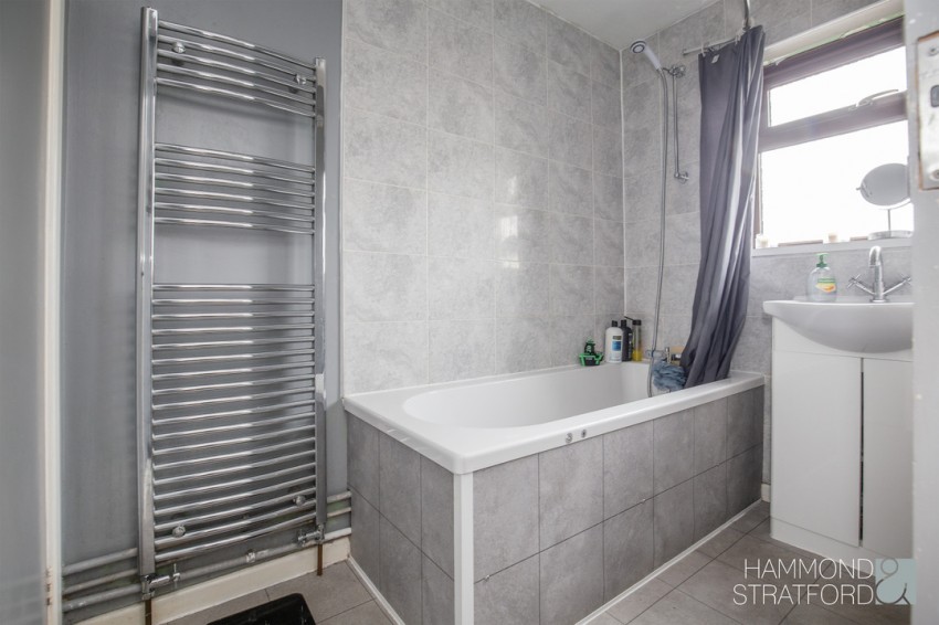 Images for Halford Close, Attleborough