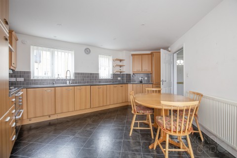 View Full Details for Camelia Close, Hethersett