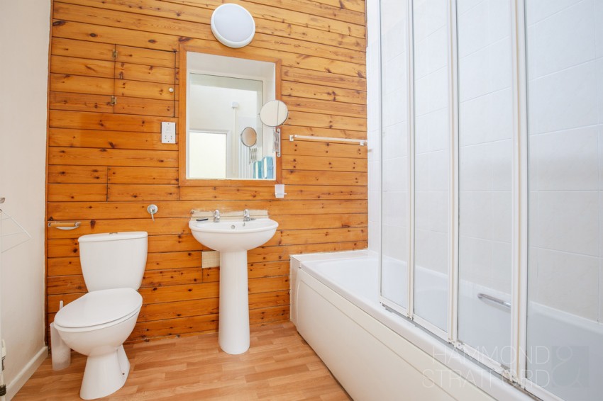 Images for The Walnuts, Eaton