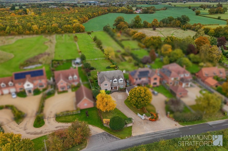 Wymondham Road, Wreningham