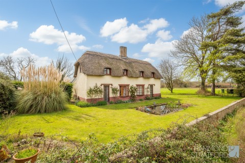 View Full Details for Pages Lane, Saham Toney