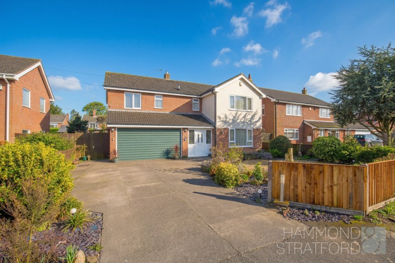 Hardingham Street, Hingham