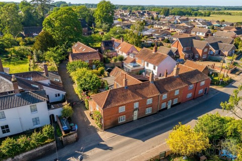 View Full Details for 4 Dereham Road, Hingham