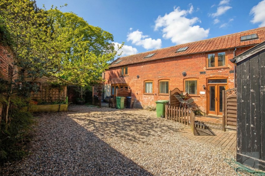 Images for 4 Dereham Road, Hingham