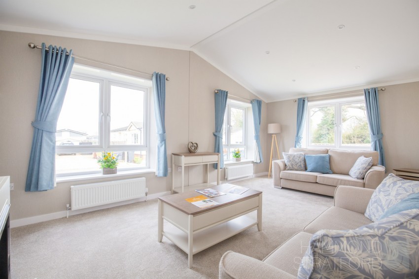 Images for Oak Tree Park, Attleborough