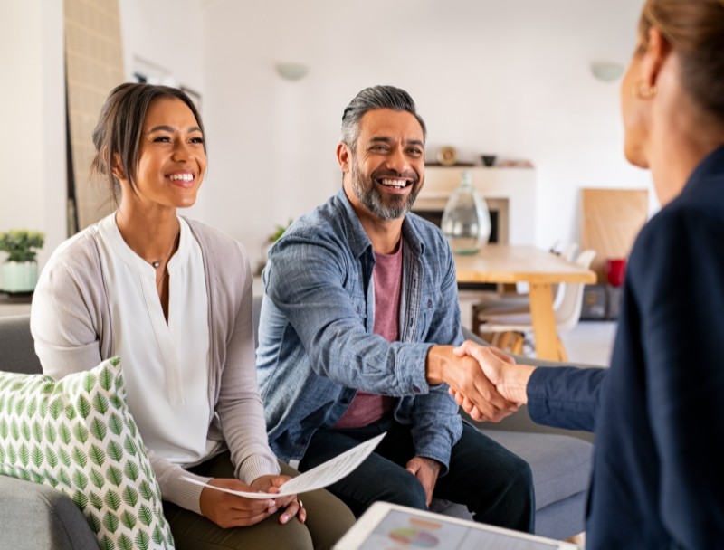 Don't Get Tied Down - Understand Your Estate Agent Contract in Norfolk