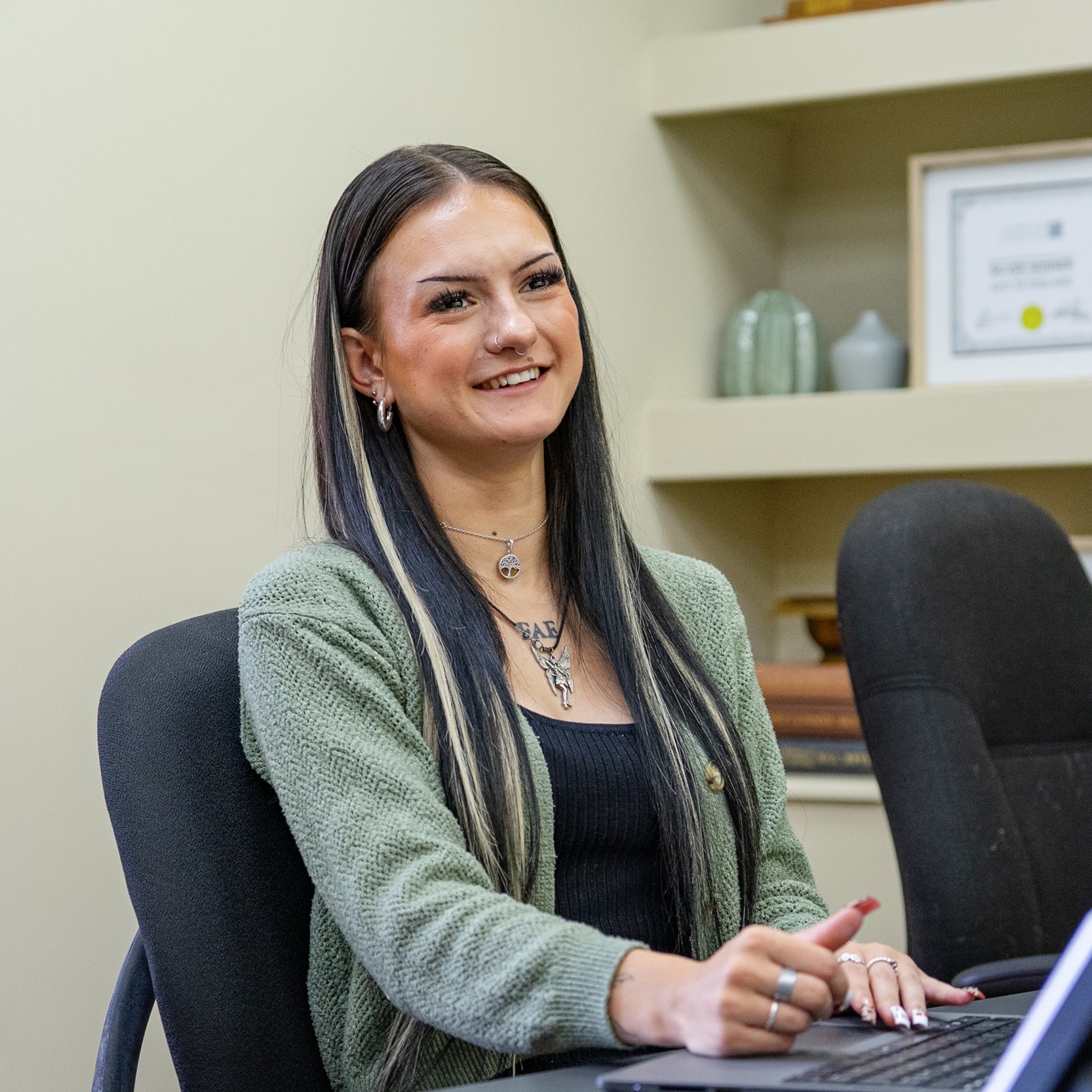 Charlii Thompson, Junior Property Consultant